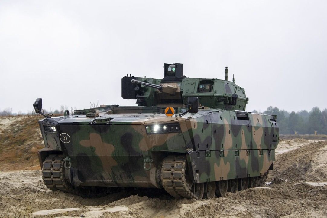 BORSUK Polish Amphibious IFV (A)